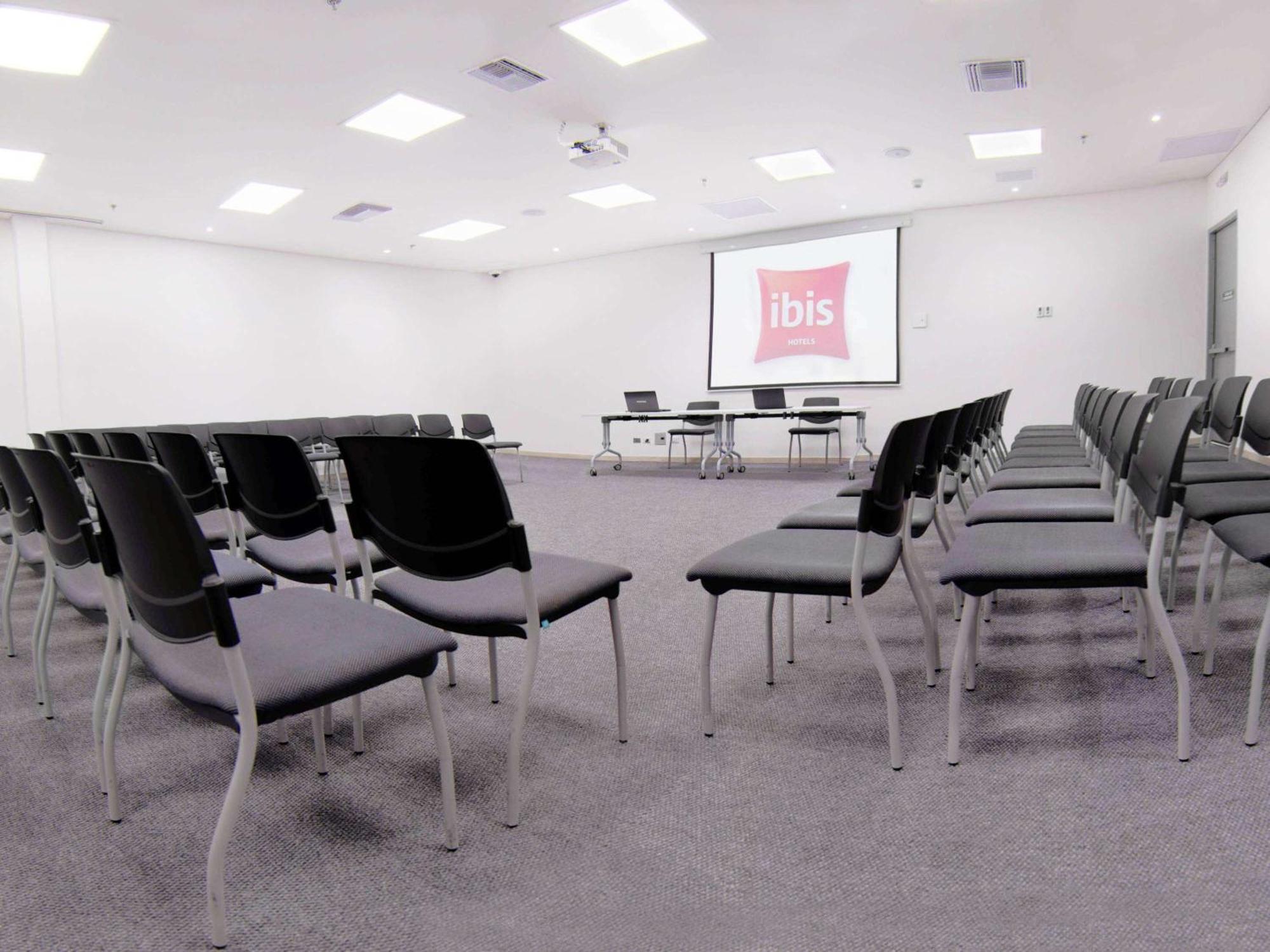 Ibis Apartadó מראה חיצוני תמונה